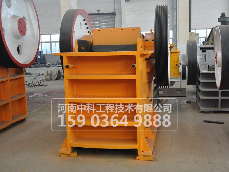 顎式破碎機(jī)心軸、偏心軸、軸瓦磨損到什么程度更換？